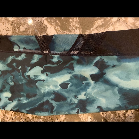 Ideology  high waisted leggings with pockets. Size XXL - Picture 3 of 9